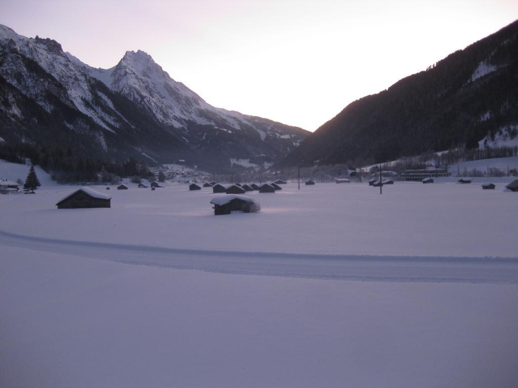 Appartement Apart Bella Monte à Pettneu am Arlberg Extérieur photo